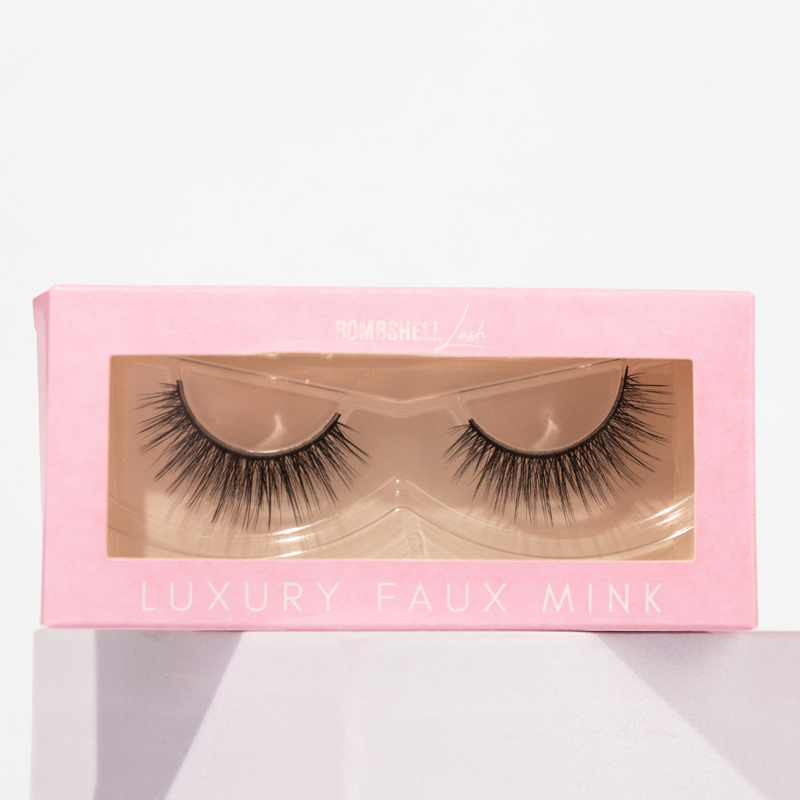 Luna - Strip Lashes - Makeup and Beauty Courses Online